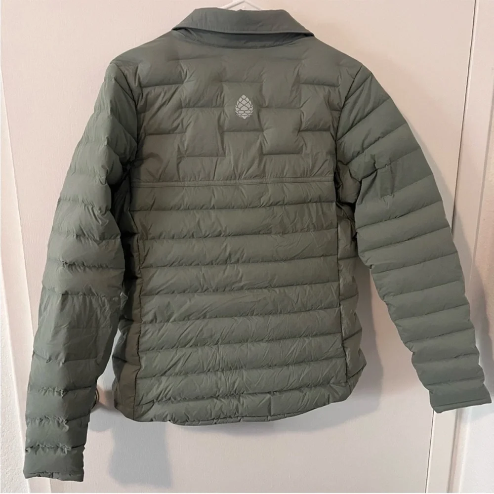Stio Skillet Snap Insulated Stretch Down Jacket in Sage Green - Picture 10 of 12
